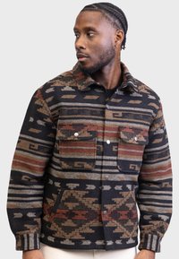 Redefined Rebel AMAR - Let jakke / Sommerjakker - black aztec