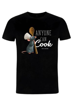 Zwart katoenen t-shirt met een afbeelding van een rat in een chef-kokshat die een houten lepel vasthoudt, met witte tekst: "IEDEREEN KAN KOKEN - CHEF GUSTEAU."