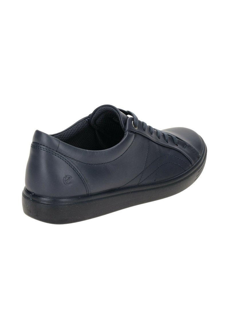 Navyblaue Leder-Sneaker mit glatter Oberfläche, runder Zehenpartie und Schnürdesign. Schwarze Gummisohle mit dezentem Logodetail an der Ferse.