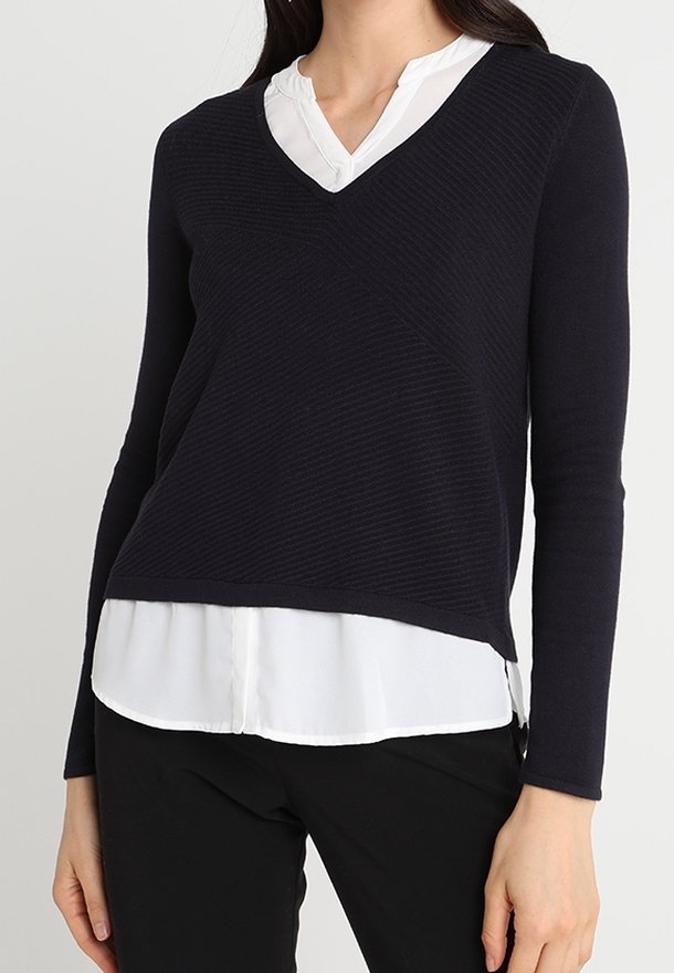 comma Sweter