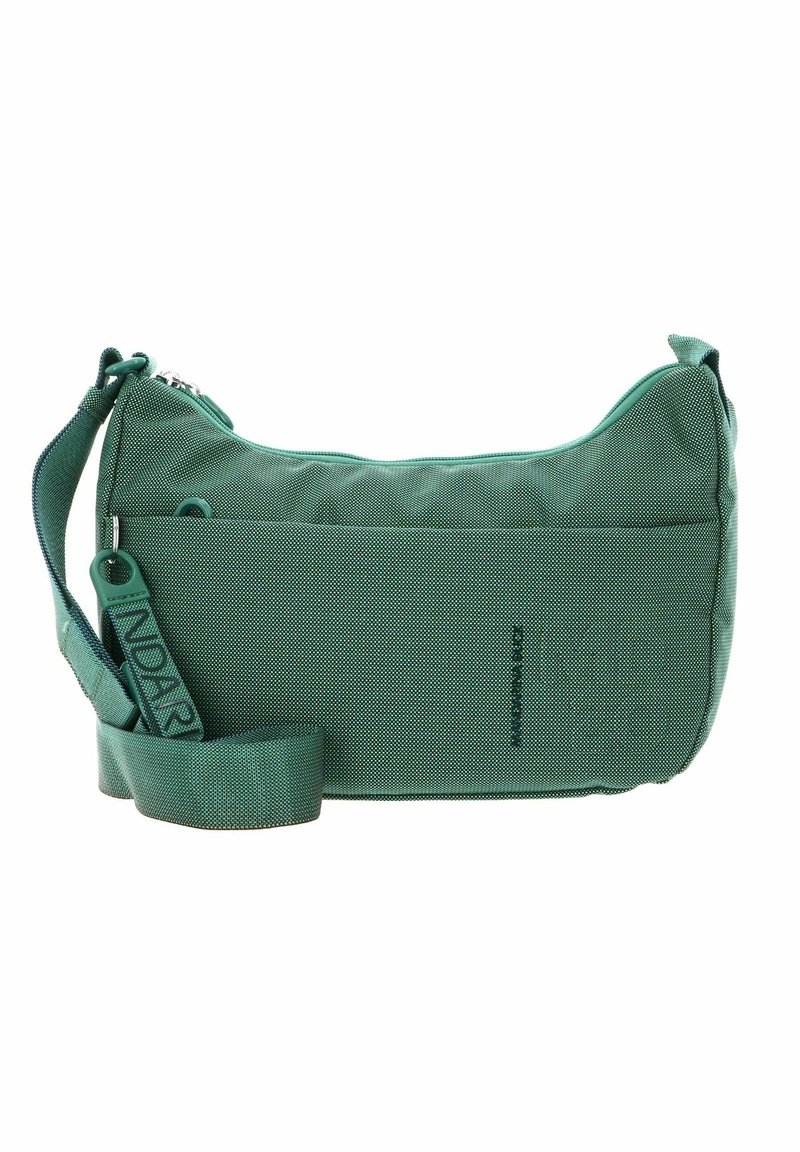 Sac bandoulière en textile vert avec fermeture éclair, sangle ajustable et motif texturé discret. Comprend une poche extérieure avec détail logo.