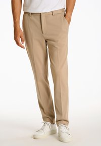 Lindbergh SUPERFLEX SET - Anzug - lt sand