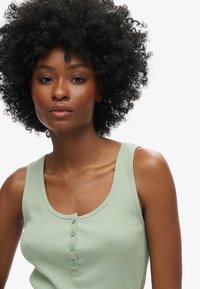 Superdry & Co ATHLETIC ESSENTIALS BUTTON   - Top - light jade green