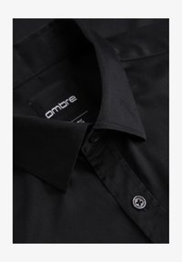 Non sélectionné, black