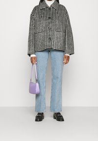 Monki Allvädersjacka - black