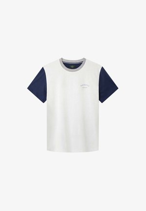 T-shirt i bomull med korta marinblå ärmar och en ljusgrå kropp. Har rundad halsringning och en liten "HACKETT LONDON"-logotyp på bröstet.