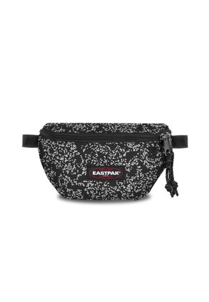 Sac banane noir avec motif en taches blanches, fermeture éclair et réglage de sangle. Comprend un patch logo et un tissu texturé.