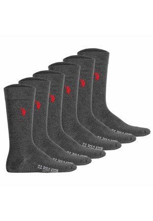 Sechs Paar dunkelgraue Socken aus einem weichen Material, mit einem kleinen roten Logo und weißem Text am Knöchel, der "U.S. POLO ASSN." sagt.