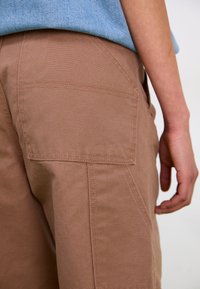 Thumbnail Image 7