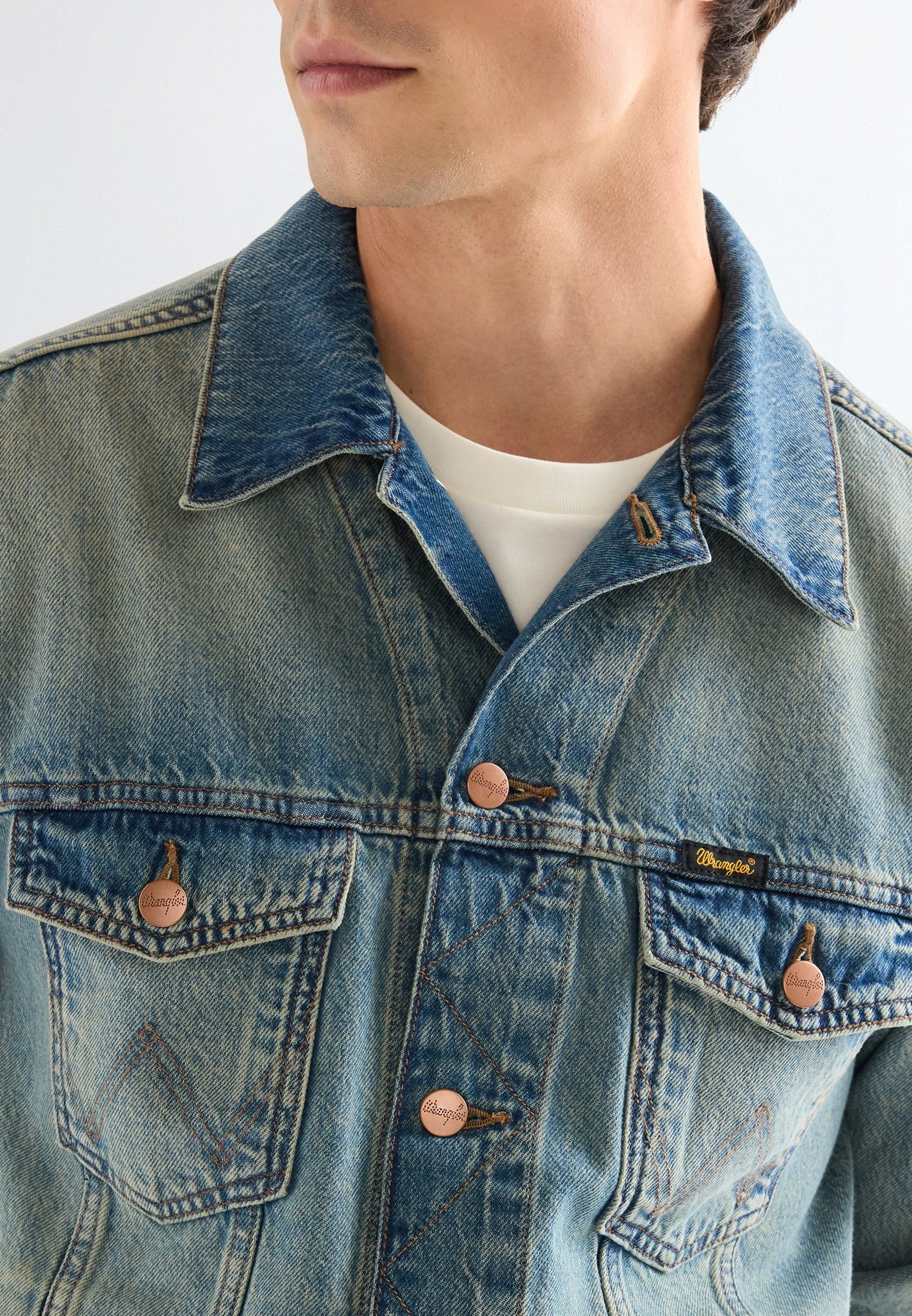 Wrangler ANTI FIT - Denim jacket - canyon shade/stone blue denim