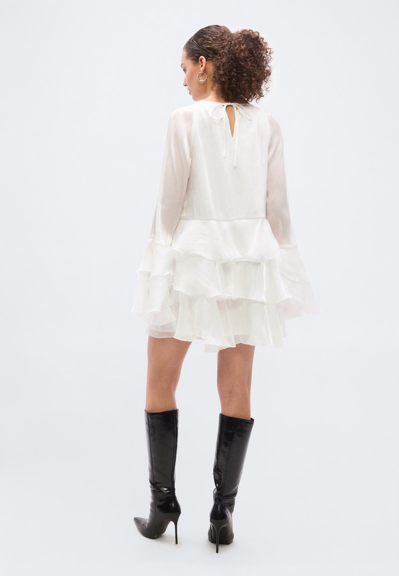 Gina Tricot FLOWY FRILL MINI DRESS - Day dress - offwhite/off-white - Zalando.ie Gina Tricot FLOWY FRILL MINI DRESS - Day dress - offwhite/off-white - Zalando.ie