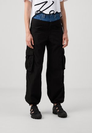 Karl Lagerfeld Jeans BLOCKED CARGO - Pantaloni cargo - washed blue/black