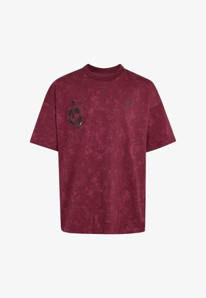 Mørkerød marmoreret T-shirt med korte ærmer med et sort, smeltende kraniedesign på venstre bryst og et lille sort logo på højre bryst.