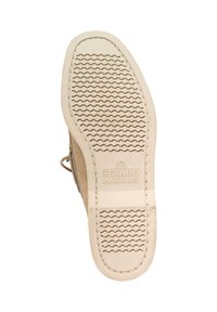 Zapato de muelle beige con suela de goma texturizada, que presenta patrones ondulados y un logo en la suela exterior. Parte superior hecha de suave ante.