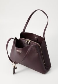 Guess SORA GIRLFRIEND CARRYALL - Borsa a mano - aubergine