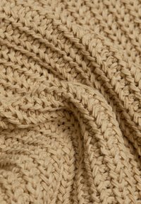 Esprit Sweter