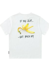 Vit t-shirt med kort ärm som har en banangrafik och texten "OM DU GLIDER... - RES DIG UPP!" på baksidan. Tillverkad i bomull.