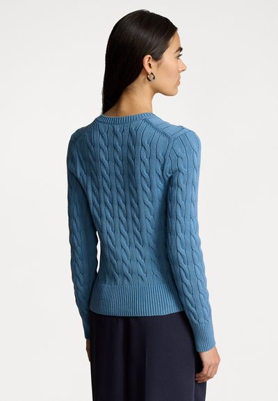 Polo Ralph Lauren CABLE KNIT COTTON CREWNECK CARDIGAN - Kardigan - camp blue