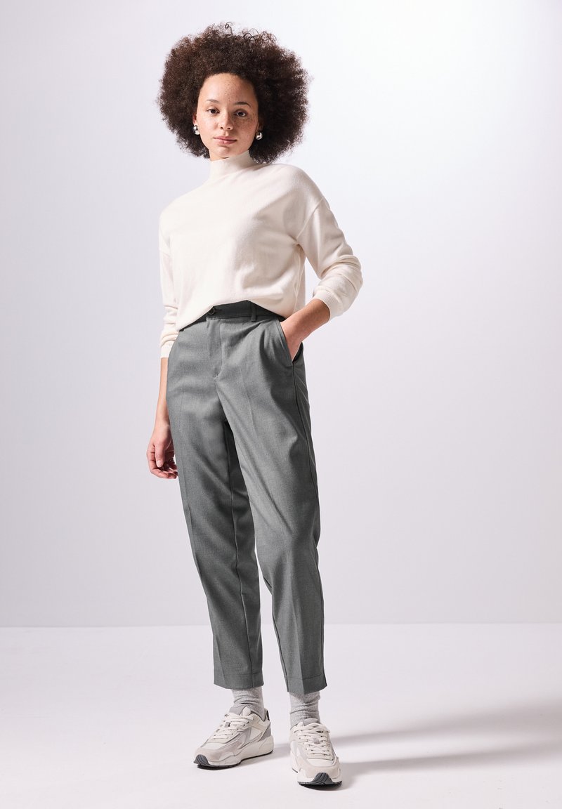Pantalon Droit Pour Femmes En Noir