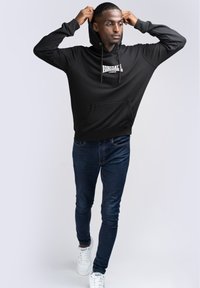 Lonsdale BEETHAM - Jersey con capucha - black