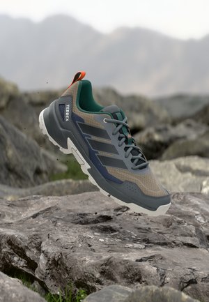 adidas Terrex, EASTRAIL 3 - Zapatillas de senderismo - chalky brown/core black/grey five