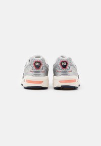 ASICS SportStyle GEL-1090 - Sapatilhas - glacier grey/pure silver