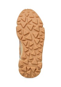 Podešev obuvi z texturovaného oranžového gumového materiálu, s trojúhelníkovými výstupky pro trakci a viditelným názvem značky "Flower Mountain."