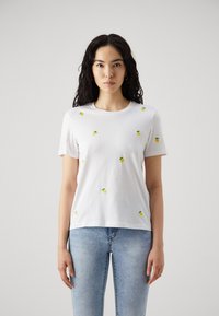 ONLY Tall - ONLKETTY O NECK - Print T-shirt - bright white Thumbnail Image 1