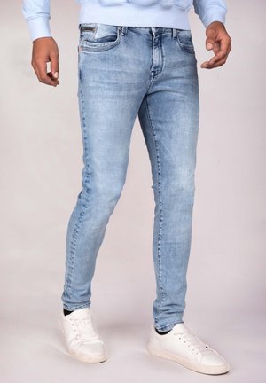 Jeansy Slim Fit