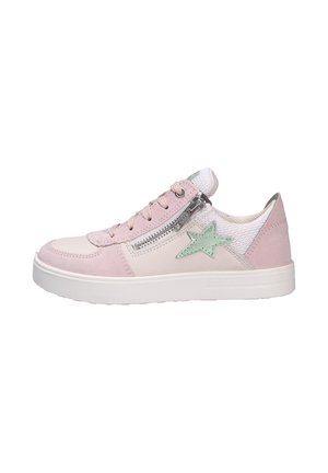 Sneaker mit einem oberen Material aus hellrosa Wildleder und Leder, weißen Netz-Akzenten, Reißverschluss und einem grünen Sternen-Motiv an der Seite, mit einer weißen Sohle.