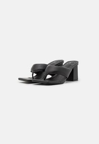 Missguided Varvassandaalit - black