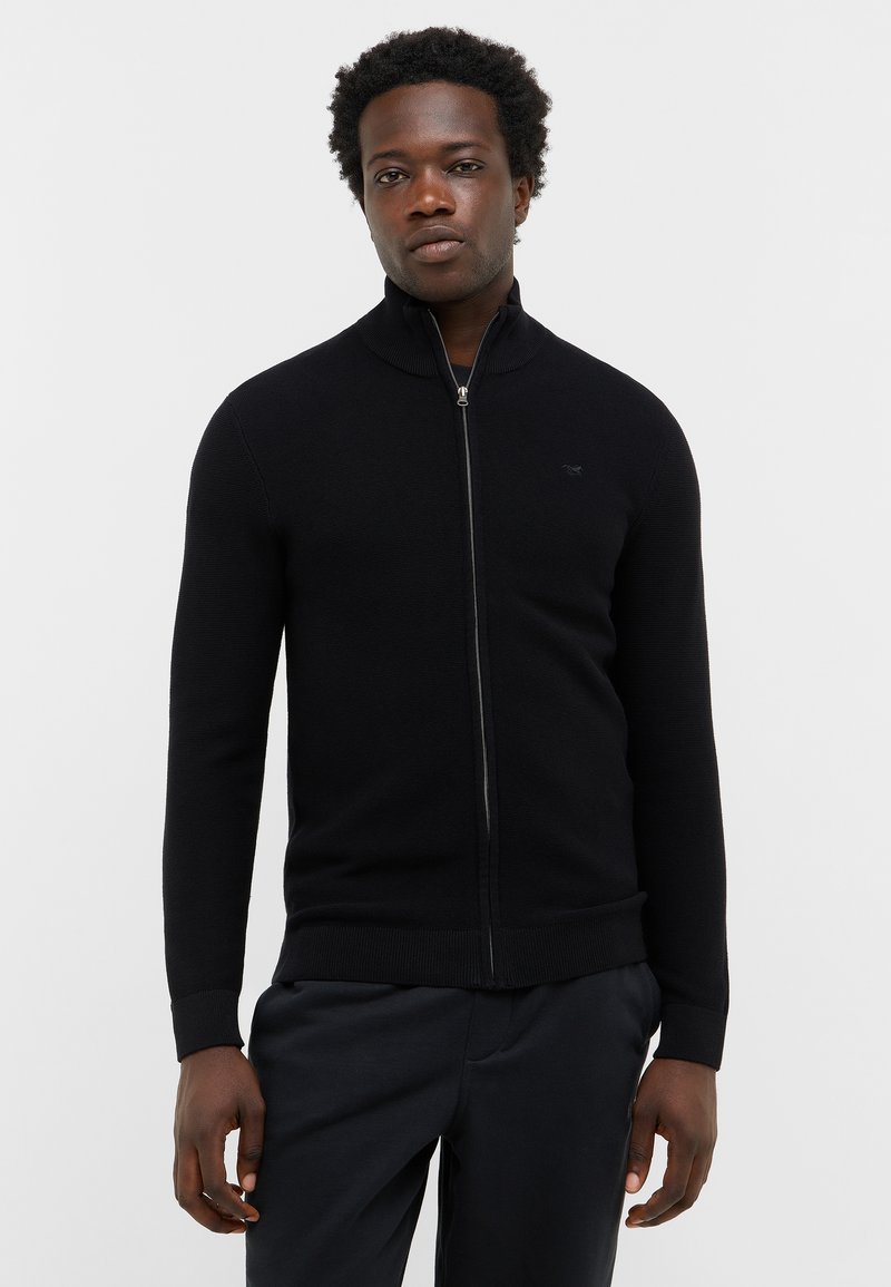 Mustang STYLE ESCONDIDO - Vest - schwarz