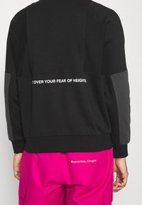 Nike Sportswear Sweatshirt - black