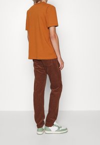 Pier One Tygbyxor - brown