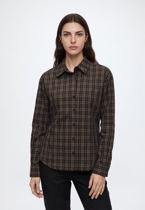 JDY, JDYWILMA L/S SHIRT WVN - Риза с копчета - coffee bean/ monks robe