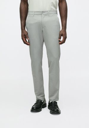 COMMUTER SLIM - Hlače - open grey