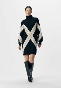 Object OBJRAY ROLL NECK - Abito in maglia - black