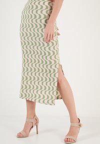 LELA SLIM FIT SET - Bluza - green white