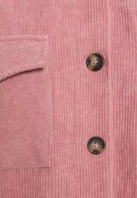 Thumbnail Image 6