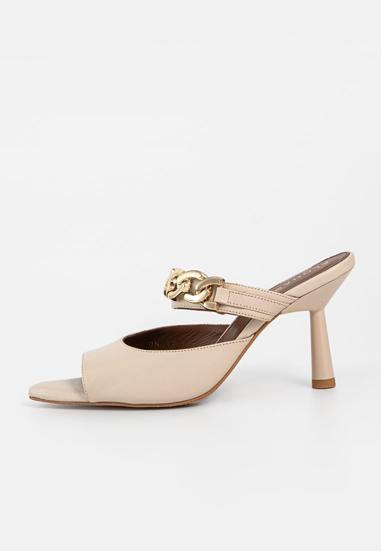 ALOHAS Muiltjes met hak beige ALOHAS Muiltjes met hak beige