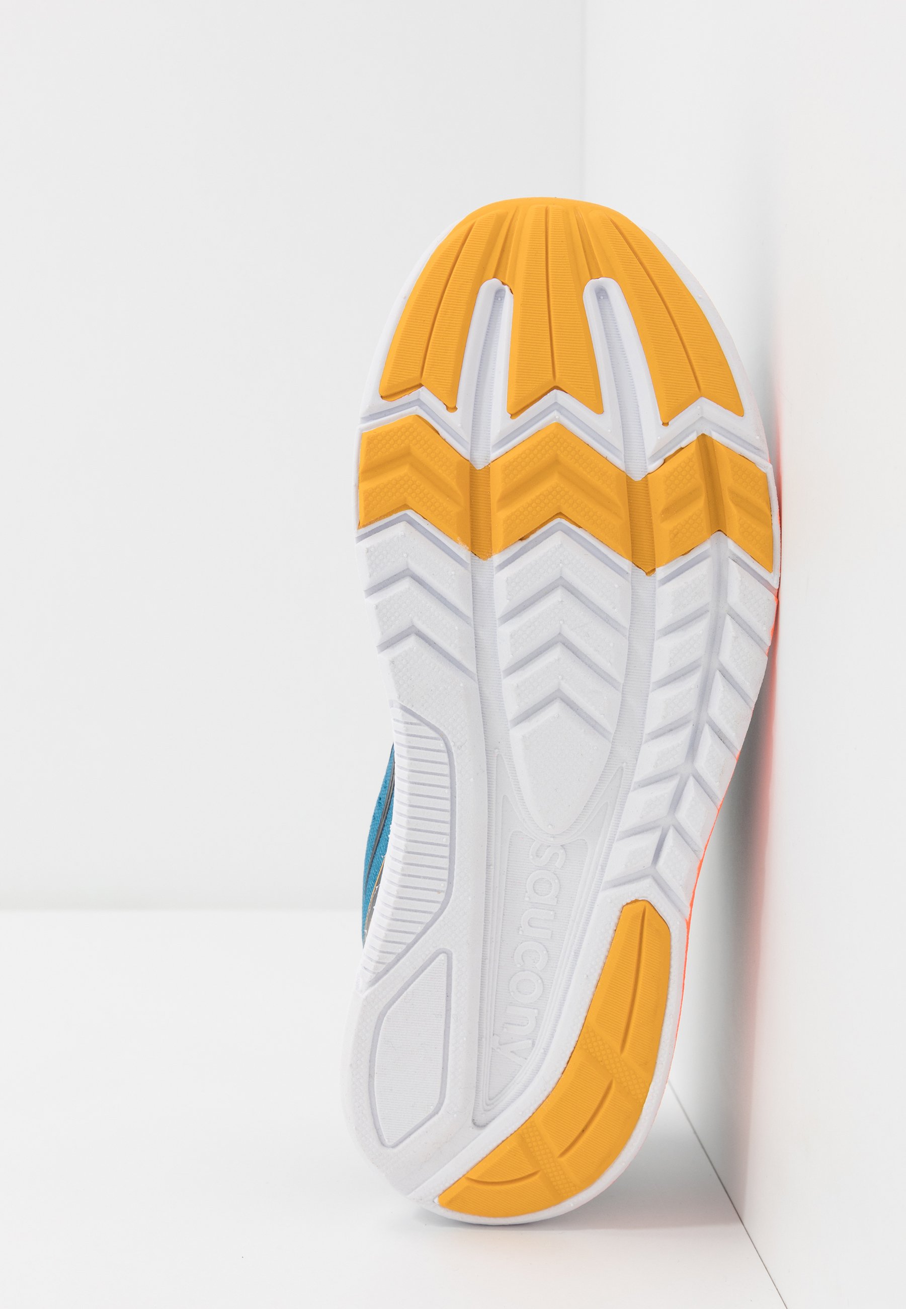 saucony kinvara 11 yellow