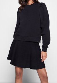 Monki Sweatshirt - black