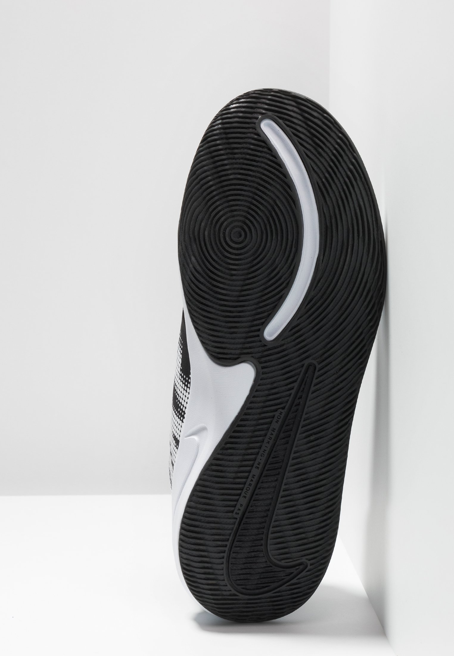 nike team hustle quick