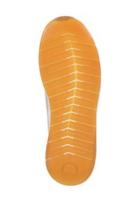 Gummisohle mit einer strukturierten, orangen Oberfläche, die Zickzackmuster für Traktion und weiße Akzente entlang der Mitte und Seiten zeigt.