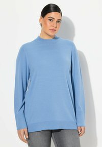 Ulla Popken STEHKRAGEN - Svetr - light cornflower