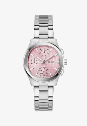 Zilverkleurig metalen polshorloge met een roze wijzerplaat, drie subwijzers die de dag, 24-uurs tijd en seconden tonen, en de merknaam Guess op de wijzerplaat.