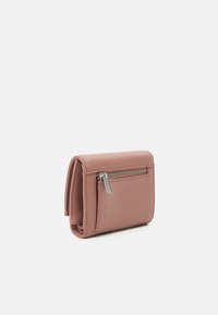 Calvin Klein RELOCK TRIFOLD  - Peněženka - ash rose