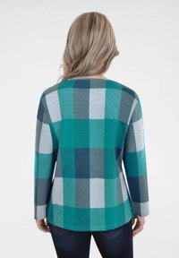 Navigazione Trui - petrol