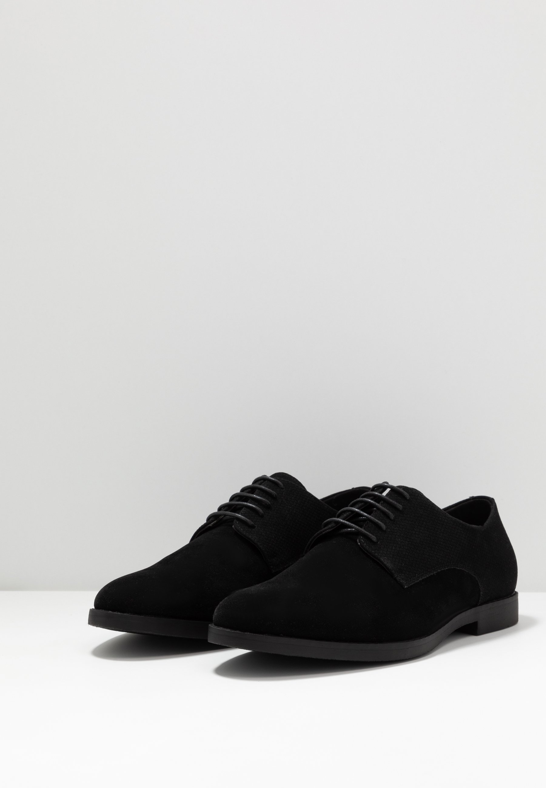 Pier One Pensko med snøring black Zalando.no Pier One Pensko med snøring black Zalando.no