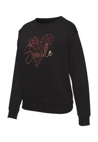 Črna pulover s dolgimi rokavi, ki ima dizajn srčkastega leopardjega tiska in besedo "Smile" v kovinsko rožnati zlati barvi.